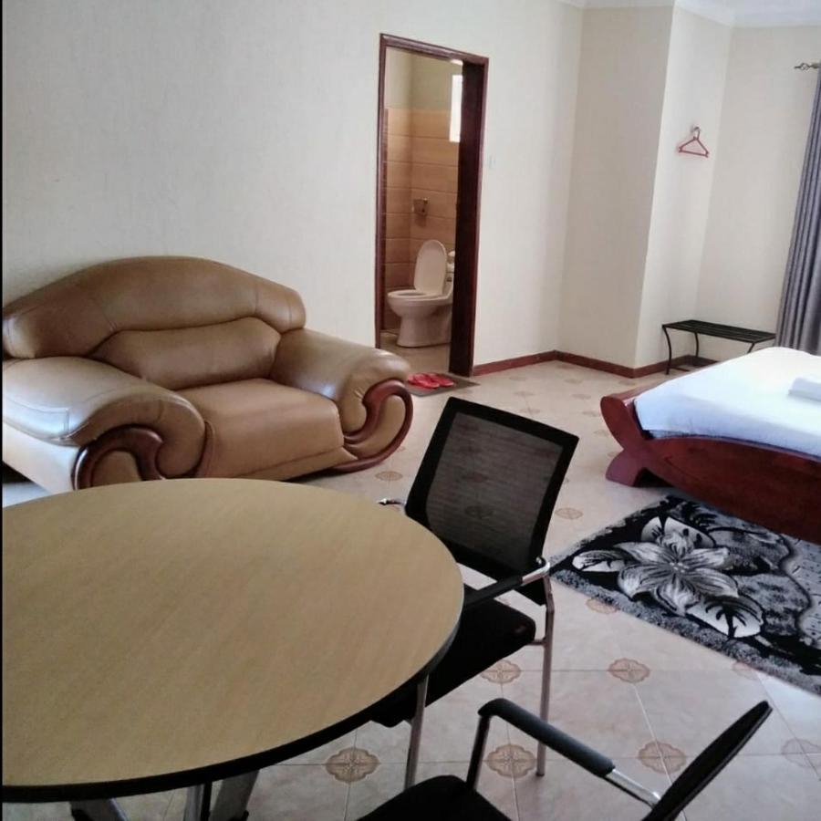 Migingo Suites Entebbe Kültér fotó