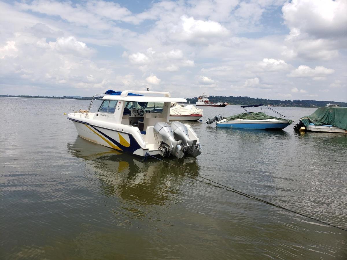 Migingo Suites Entebbe Kültér fotó