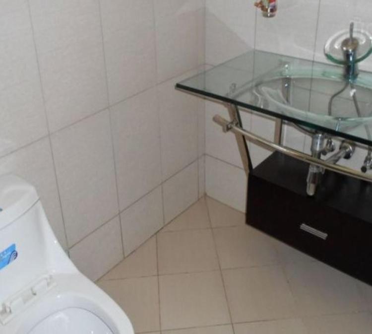 Migingo Suites Entebbe Kültér fotó
