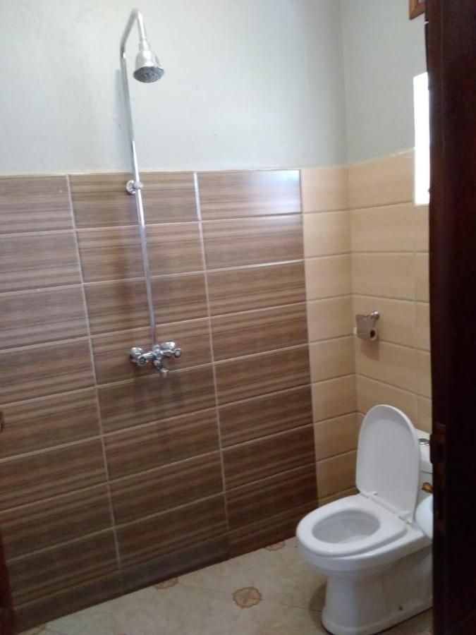 Migingo Suites Entebbe Kültér fotó