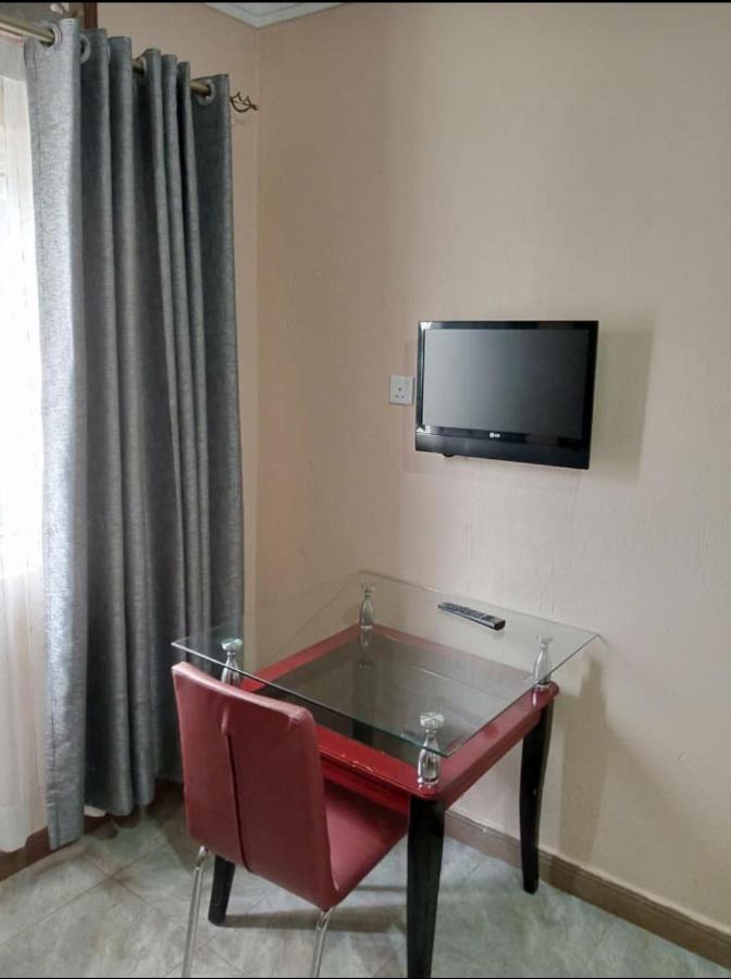 Migingo Suites Entebbe Kültér fotó
