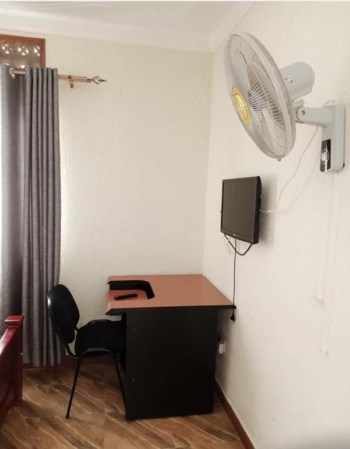 Migingo Suites Entebbe Kültér fotó