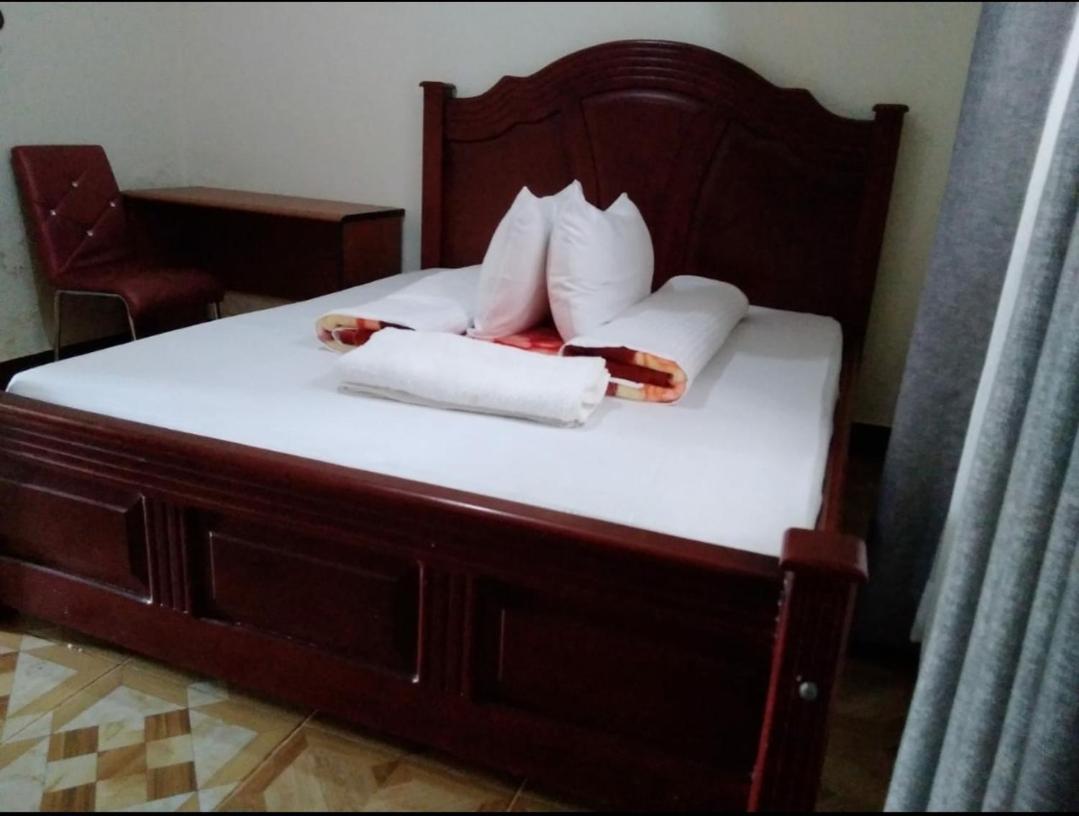 Migingo Suites Entebbe Kültér fotó