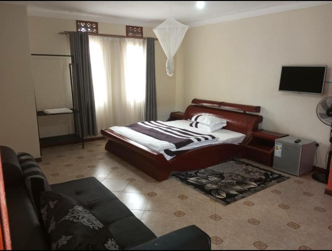 Migingo Suites Entebbe Kültér fotó